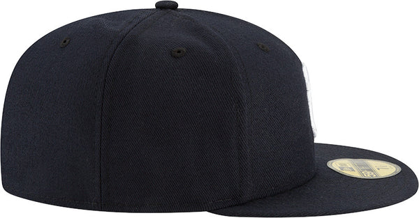 Dekorer din kasket - Køb New Era Navy cap og deko her