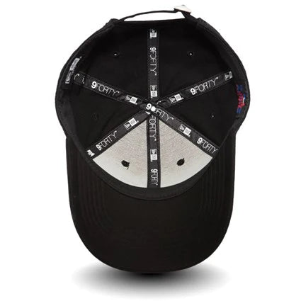 Dekorer din kasket - Køb New Era Navy cap og deko her